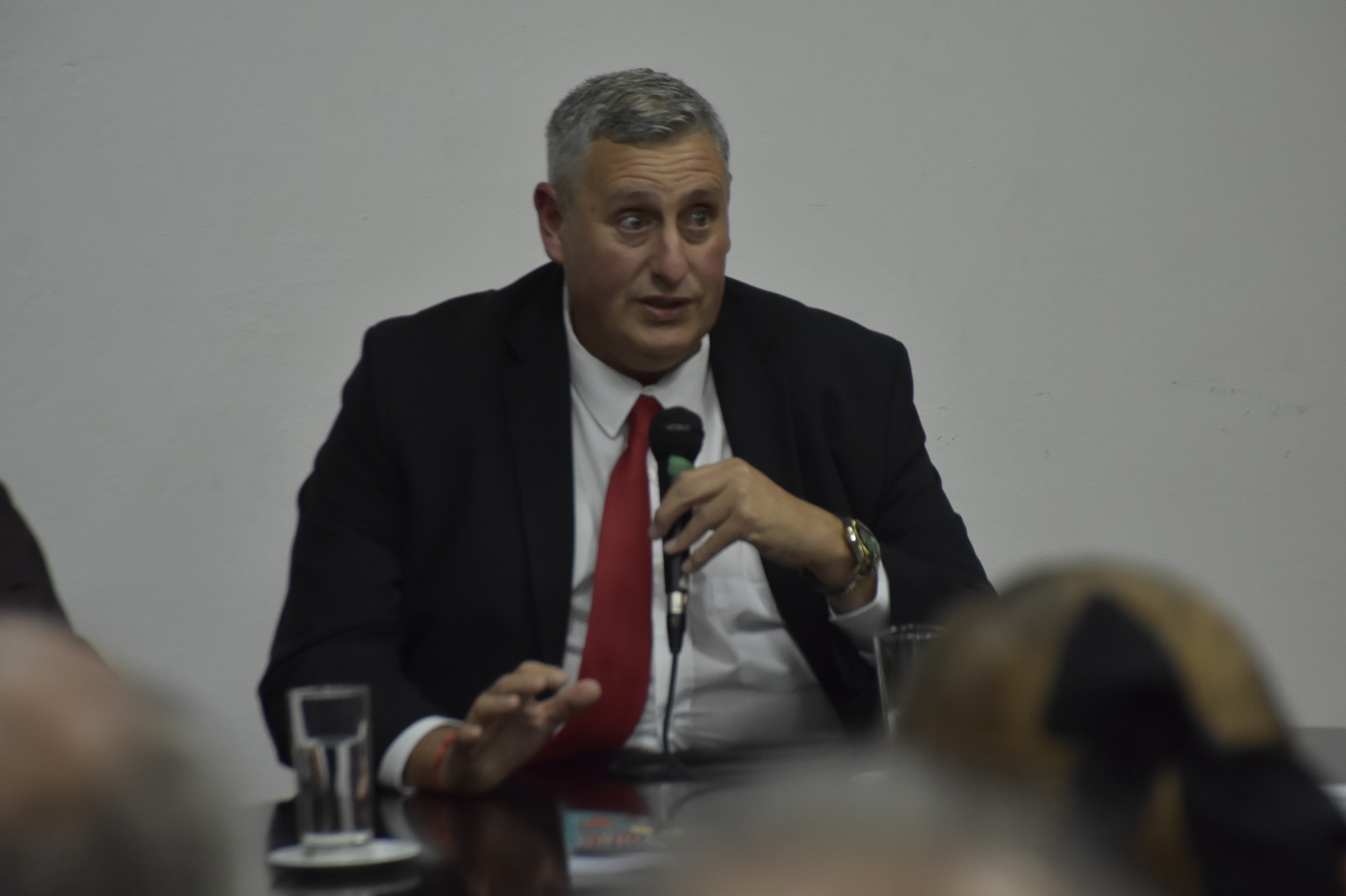 El ITU FCYT Sede Crespo realizará la presentación de los libros Hackeando la vida y El futuro no es mañana, es ayer de Daniel Giosa