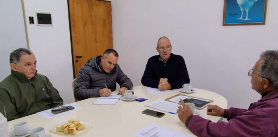 Crespo: ITU y UNER avanzan en un proyecto para crear un Observatorio Avícola