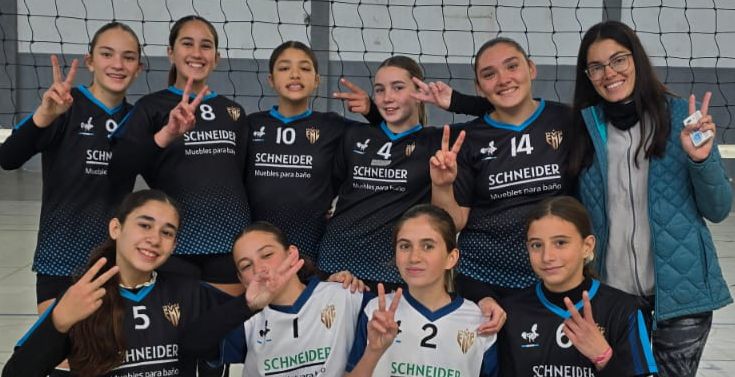 Vóley: El Sub 14 de la Escuela Municipal de Crespo brilló con doble victoria en Valle María