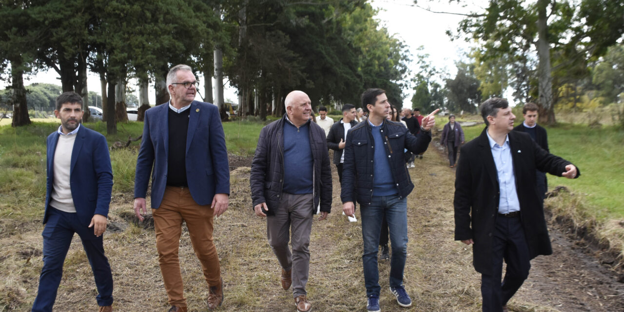 Mauricio Colello recorrió el predio del Ejército, la nueva UENI y firmó convenios por proyecto de biogás