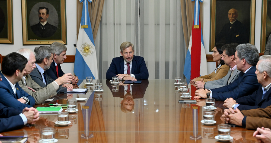 Frigerio encabezó un encuentro entre Caputo y empresarios entrerrianos