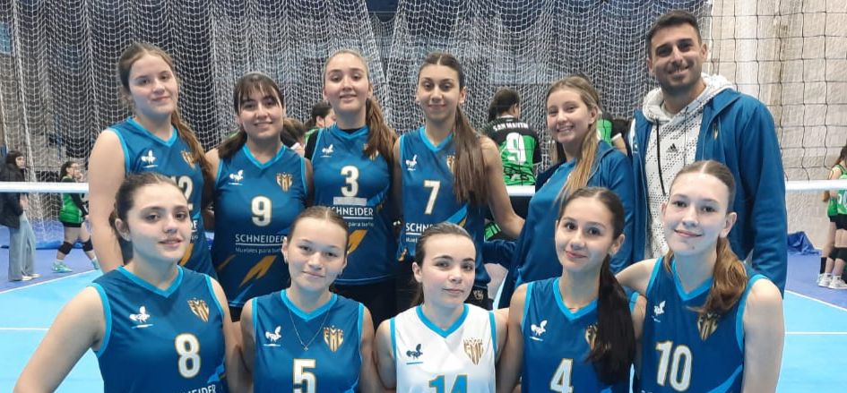 Vóley: La Sub-18 de la EMC dio pelea, pero no pudo ante Libertador San Martín