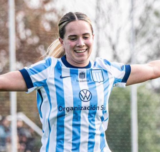 ¡Agos Holzheier protagonista! Racing venció a River con doblete de la crespense