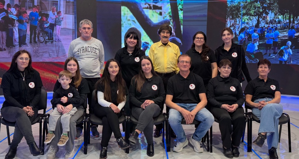 Fernando Huck Reportajes: Hoy, ACADME de Crespo