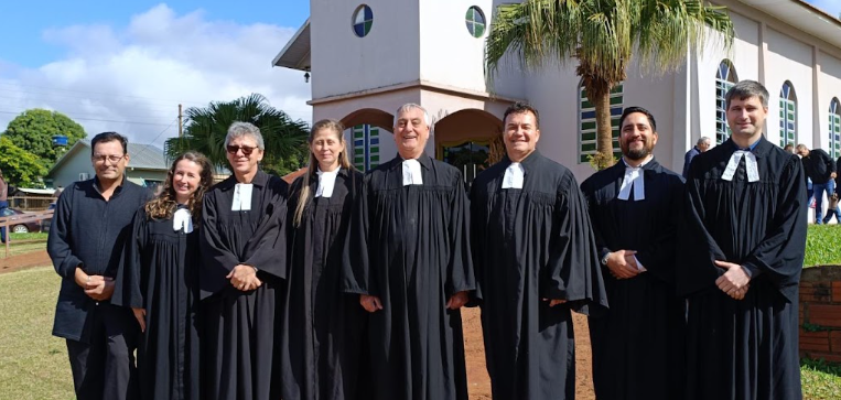 El Pastor Darío Dorsch fue instalado oficialmente en una congregación de Paraguay