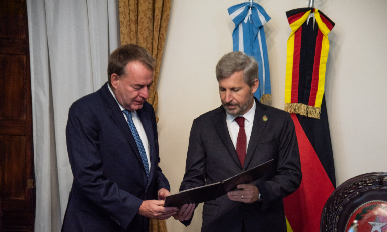 Frigerio viaja a Alemania con el objetivo de potenciar las exportaciones entrerrianas