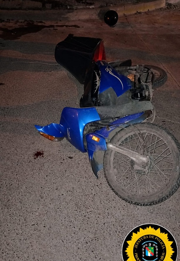 Choque de 2 motos en esquina de Romero y Pellegrini de Diamante